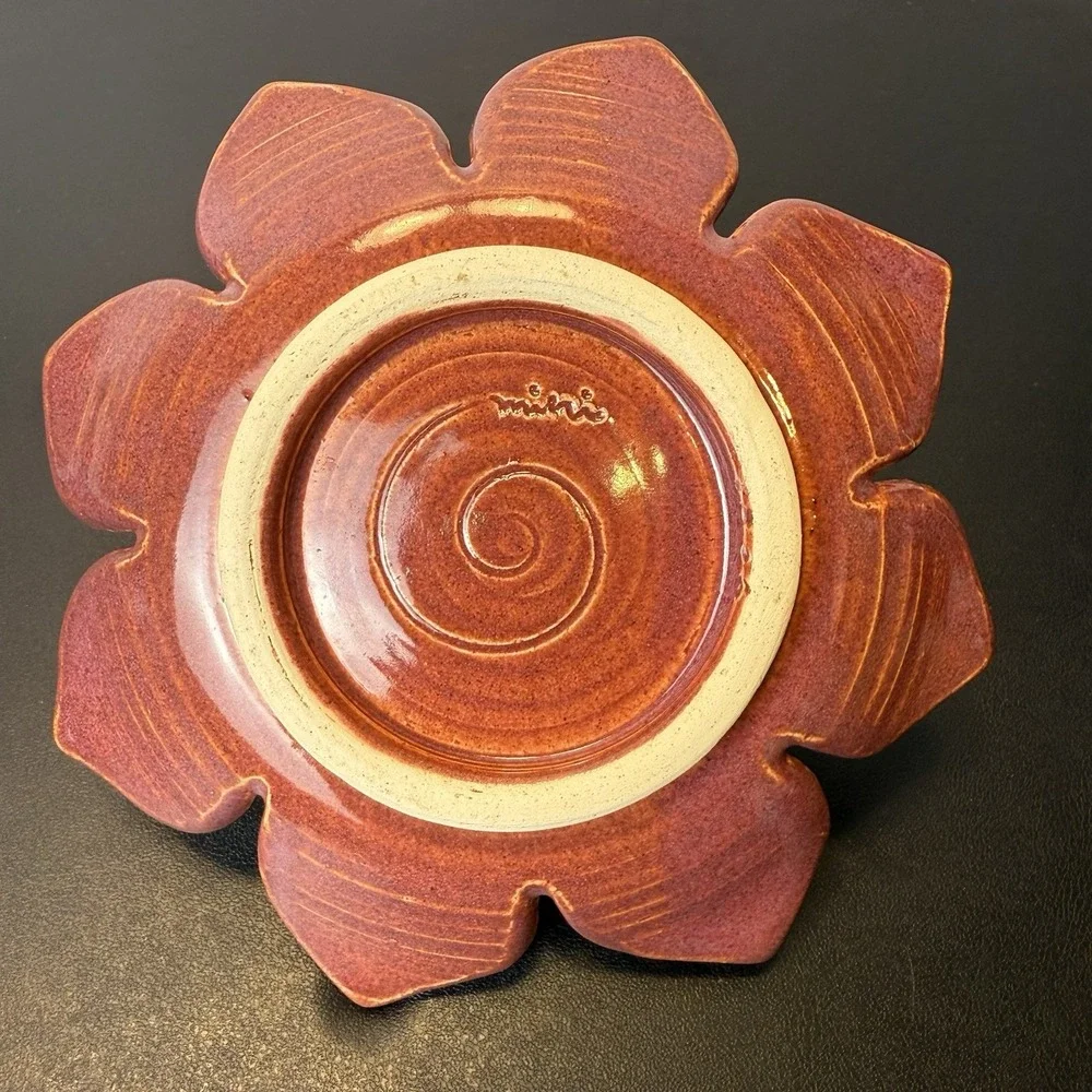 VTG Ceramic Lotus Flower Candle Holder In Terracotta Glazed Swirls Signed Beauty
